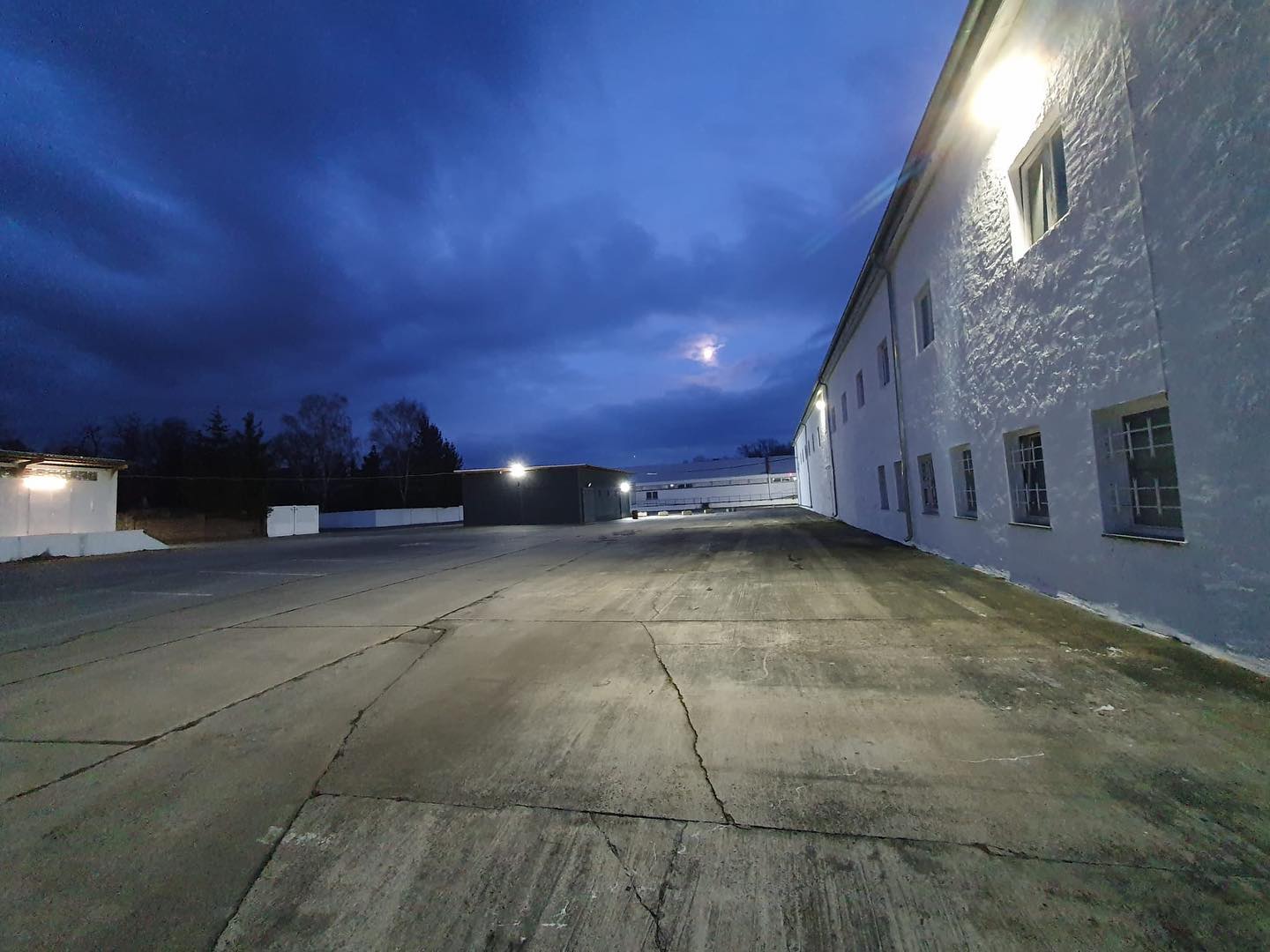 Secondary facility image
