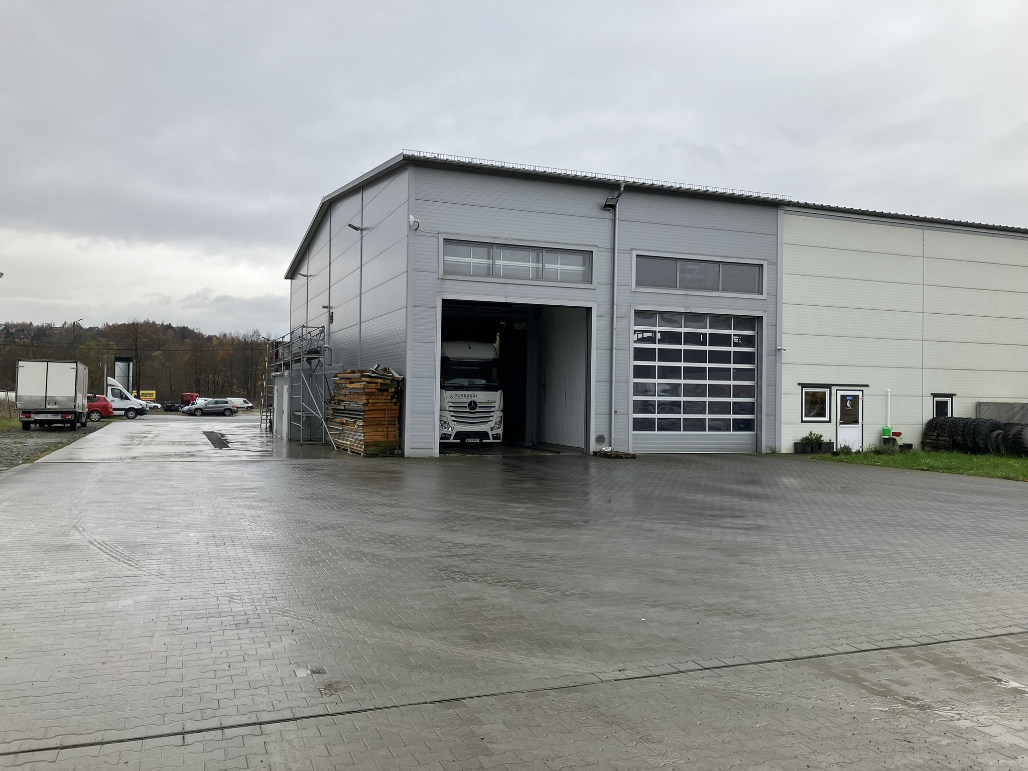Secondary facility image