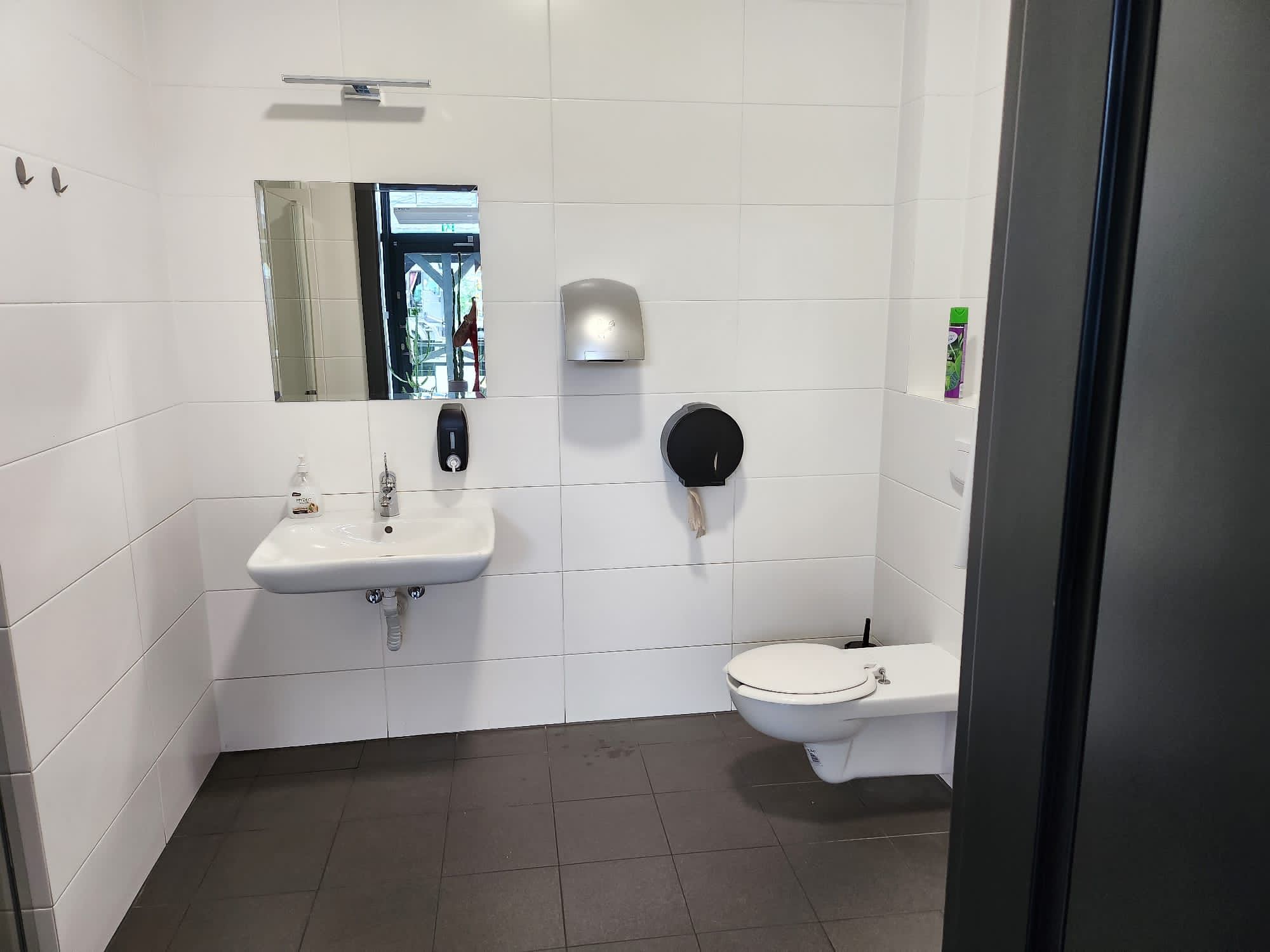 Secondary facility image