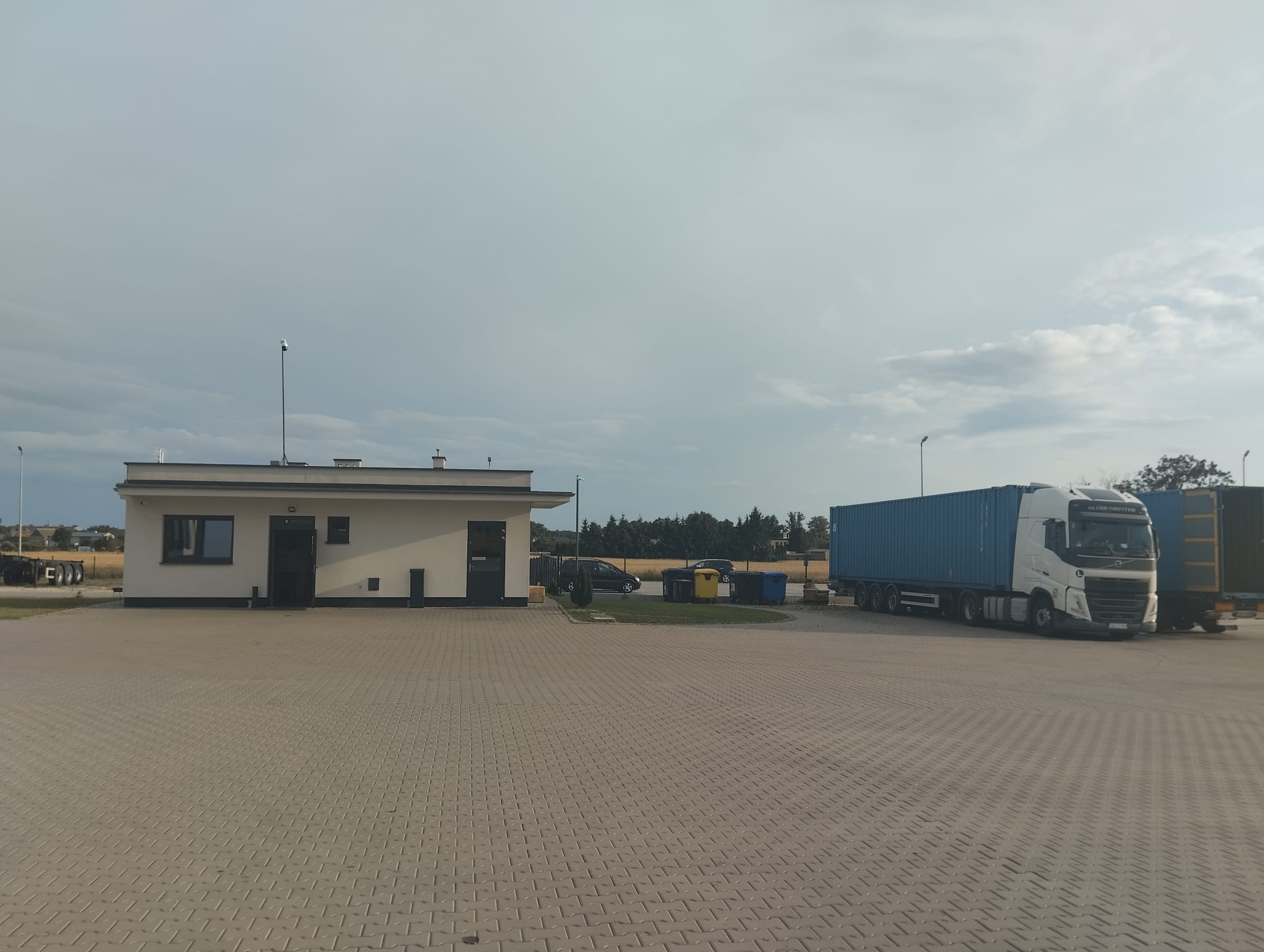 Secondary facility image
