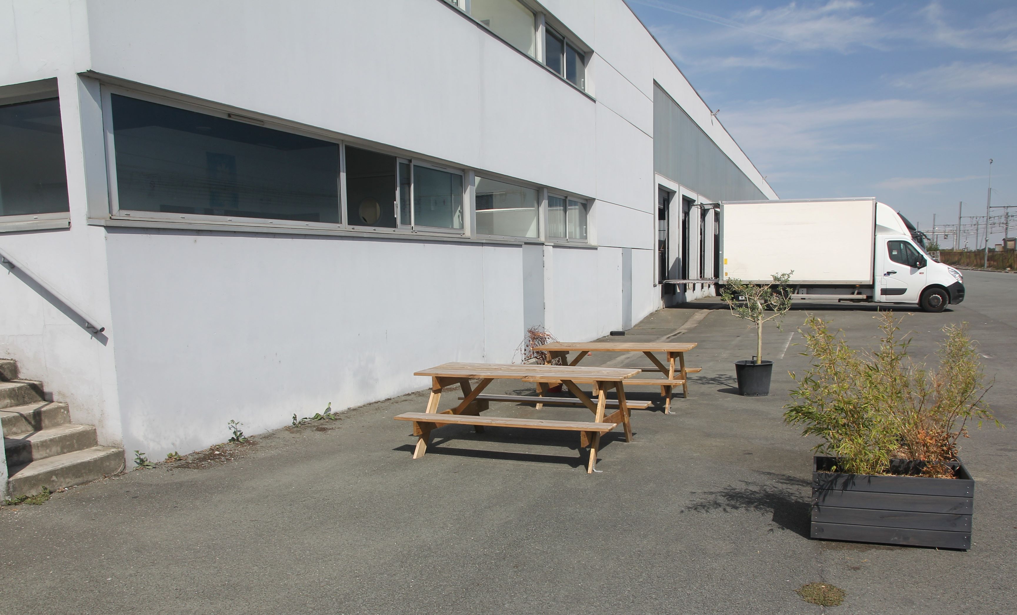 Secondary facility image